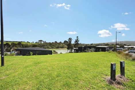 Photo of property in 2 Pekapeka Street, Raglan, 3225