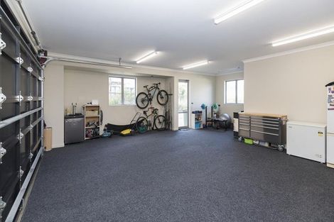 Photo of property in 43 Manor Park, Sunnyhills, Auckland, 2010