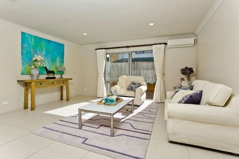 Photo of property in 26 Laurel Oak Drive, Schnapper Rock, Auckland, 0632