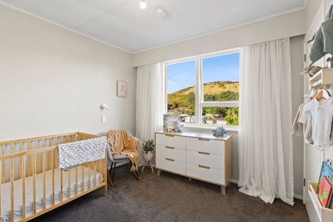 Photo of property in 17a Whakawhiti Street, Marfell, New Plymouth, 4310