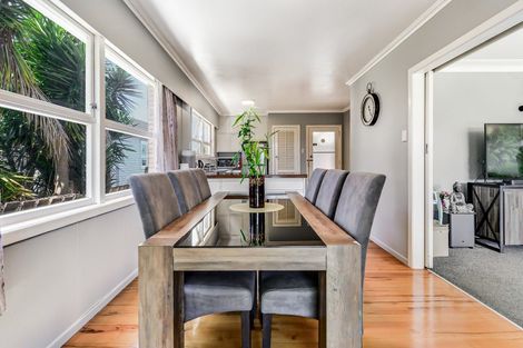 Photo of property in 51 Sandwich Road, St Andrews, Hamilton, 3200