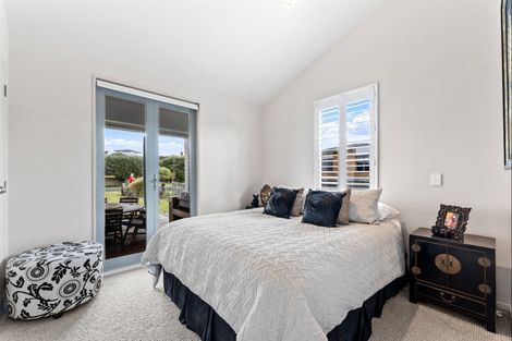 Photo of property in 15 Meiklejohn Way, Omaha, 0986