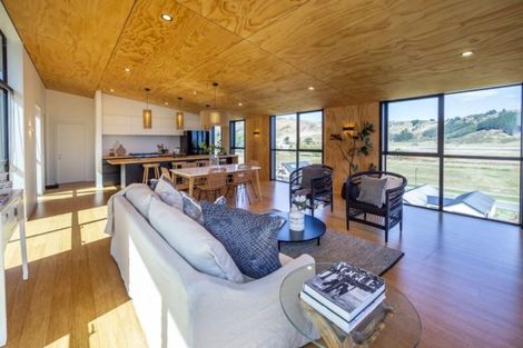 Photo of property in 8 Jahan Lane, Cashmere, Christchurch, 8022