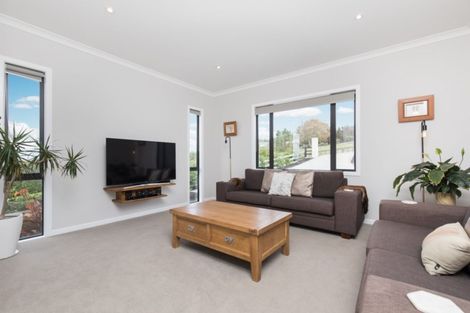 Photo of property in 10 Flynn Road, Pukekohe, 2120