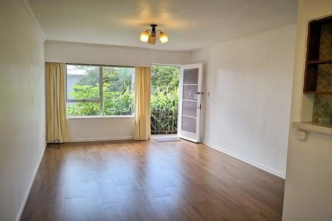 Photo of property in 1/454 East Coast Road, Windsor Park, Auckland, 0630