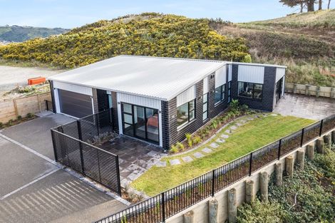 Photo of property in 11 Paul Adams Way, Aotea, Porirua, 5024