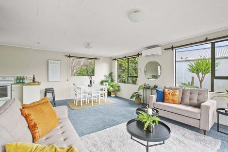 Photo of property in 178 Mangorei Road, Merrilands, New Plymouth, 4312