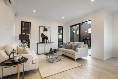 Photo of property in 18 Kuku Avenue, Red Beach, 0932