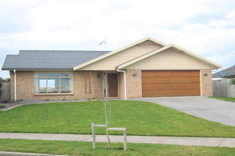 Photo of property in 12 Hampstead Way, Rototuna North, Hamilton, 3210