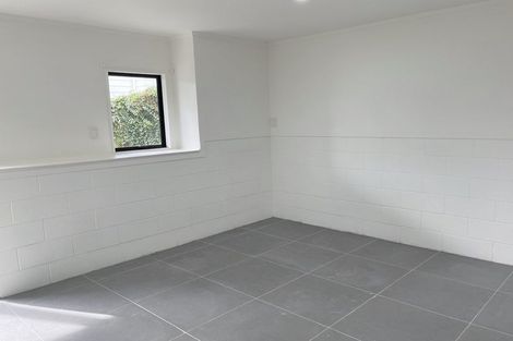 Photo of property in 1/17 Powrie Street, Glenfield, Auckland, 0629