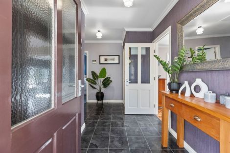 Photo of property in 218 Henwood Road, Paraite, New Plymouth, 4372