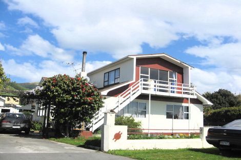 Photo of property in 15 Willow Avenue, Stoke, Nelson, 7011