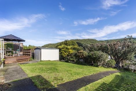 Photo of property in 78 Taylor Terrace, Tawa, Wellington, 5028