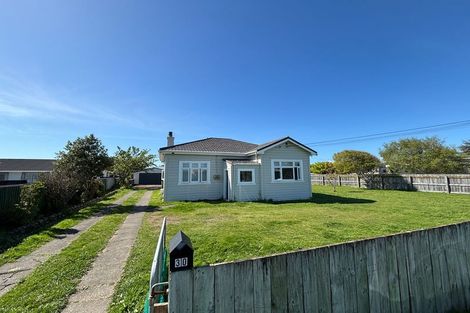 Photo of property in 30 Futter Street, Foxton, 4814
