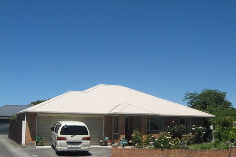 Photo of property in 2/16 Mull Place, Broomfield, Christchurch, 8042