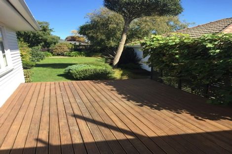 Photo of property in 33 Worthy Street, Ilam, Christchurch, 8041