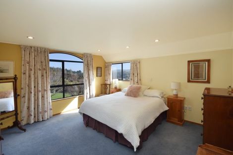 Photo of property in 18 Ribbonwood Close, Normanby, Dunedin, 9010