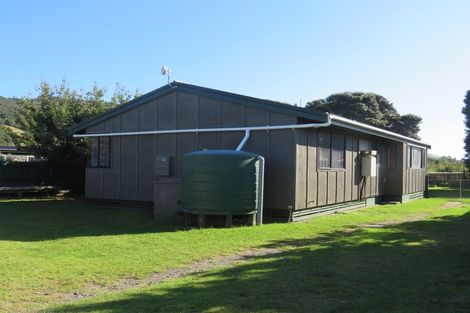 Photo of property in 8 Rhona Place, Mahia, Nuhaka, 4198