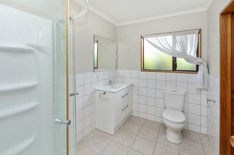 Photo of property in 2/39a Yardley Street, Avonhead, Christchurch, 8042