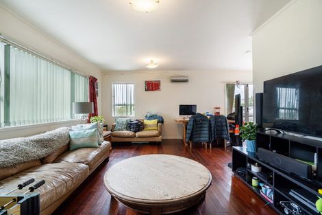 Photo of property in 13 Celeste Place, Totara Vale, Auckland, 0627