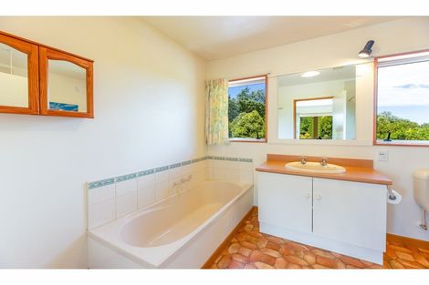 Photo of property in 1744 Tram Road, Swannanoa, Rangiora, 7475