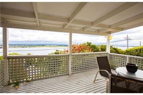 Photo of property in 38 Saint Andrews Hill Road, Mount Pleasant, Christchurch, 8081