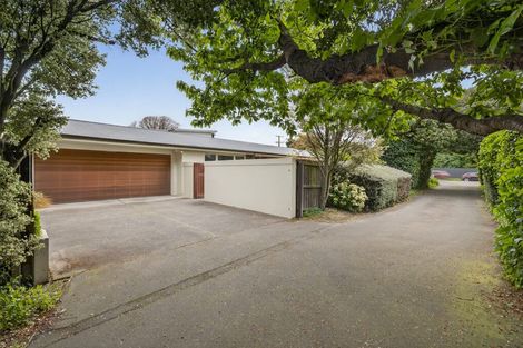 Photo of property in 194 Racecourse Road, Sockburn, Christchurch, 8042