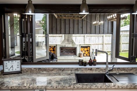 Photo of property in 30 Huxley Street, Pahiatua, 4910