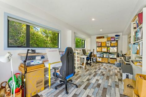 Photo of property in 26 Moffat Road, Red Beach, 0932