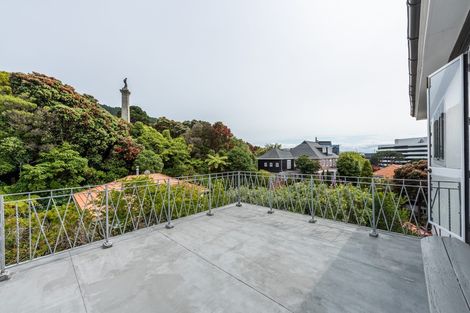 Photo of property in 9 Easdale Street, Kelburn, Wellington, 6012