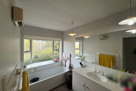 Photo of property in 8 Ketton Place, St Albans, Christchurch, 8052