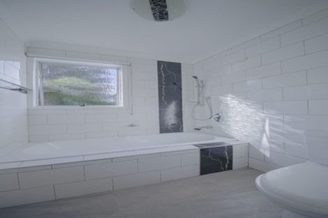 Photo of property in 19a Sunburst Lane, Torbay, Auckland, 0630