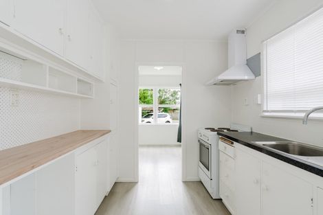 Photo of property in 18 Brocas Avenue, Hillcrest, Hamilton, 3216