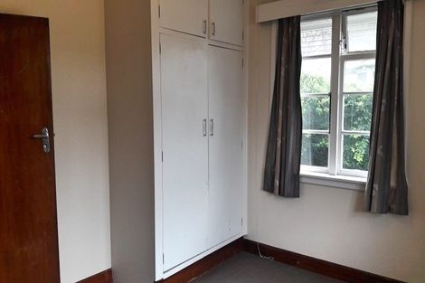 Photo of property in 53 Cornwall Road, Lyttelton, 8082