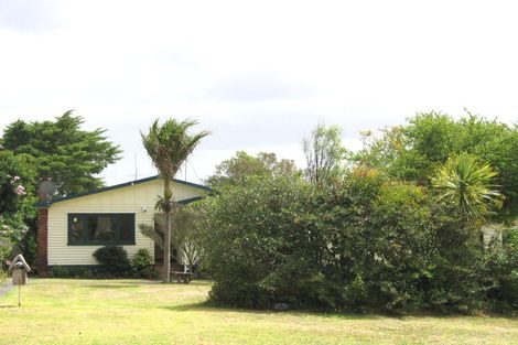 Photo of property in 1/6 Lancaster Road, Beach Haven, Auckland, 0626