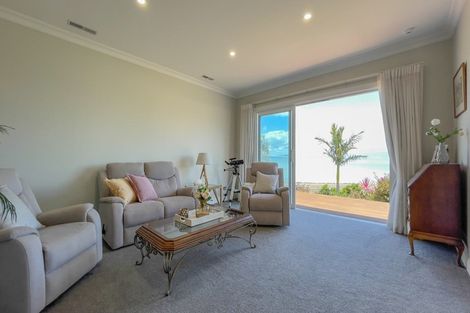 Photo of property in 11 Ngarimu Heights Row, Ngarimu Bay, Thames, 3575