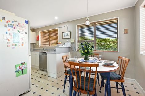 Photo of property in 16 Thode Place, Nawton, Hamilton, 3200