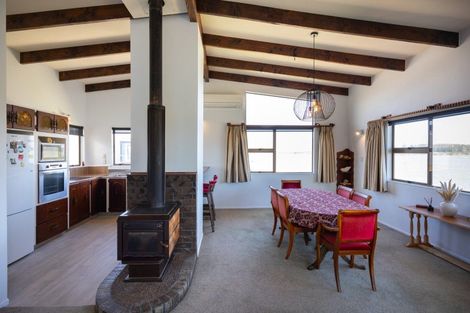 Photo of property in 1 Hartley Street, Foxton Beach, Foxton, 4815
