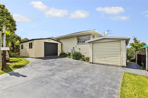 Photo of property in 16 Zita Maria Drive, Massey, Auckland, 0614