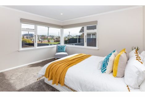 Photo of property in 17 Cromer Place, New Brighton, Christchurch, 8062