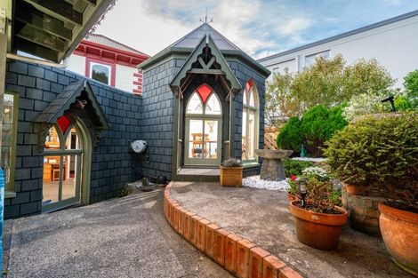 Photo of property in 30 Roxburgh Street, Mount Victoria, Wellington, 6011