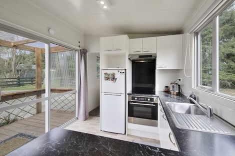 Photo of property in 120 Glews Road, Cust, Rangiora, 7471