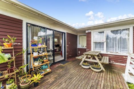 Photo of property in 58 Chorley Avenue, Massey, Auckland, 0614