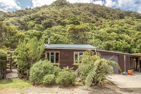 Photo of property in 125 Torea Street, Granity, 7823