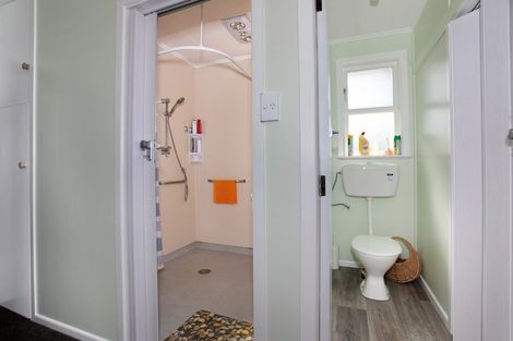 Photo of property in 1 Oaklea Avenue, Marton, 4710