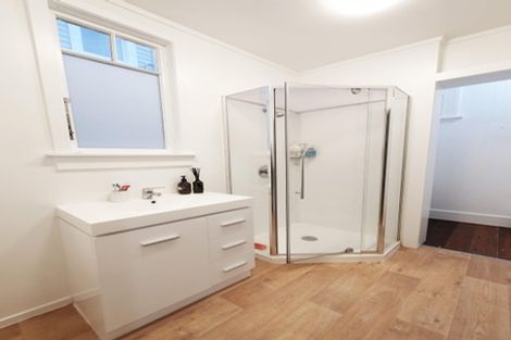 Photo of property in Terrace Travel Lodge, 291a The Terrace, Te Aro, Wellington, 6011