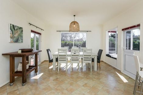 Photo of property in 31 Airini Road, Waimarama, Havelock North, 4294