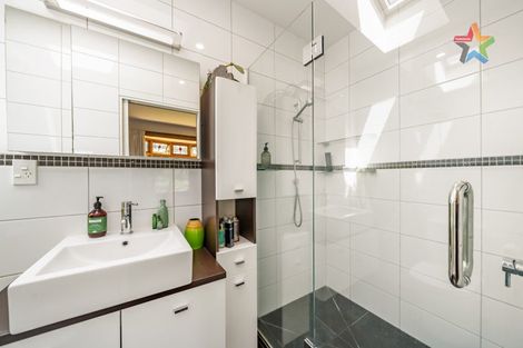 Photo of property in 17 Tama Street, Alicetown, Lower Hutt, 5010