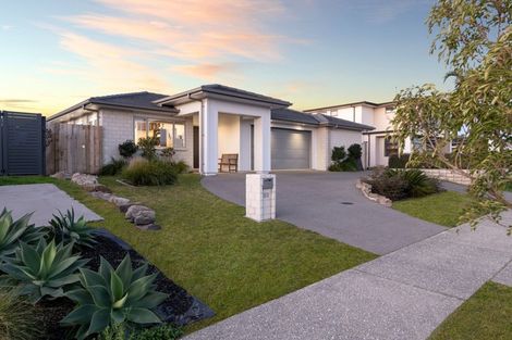 Photo of property in 81 The Boulevard, Papamoa Beach, Papamoa, 3118