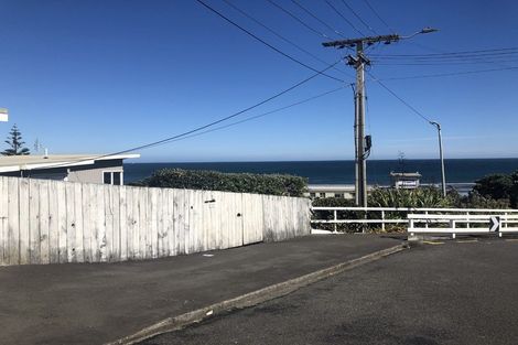Photo of property in 2b Beach Street, Fitzroy, New Plymouth, 4312